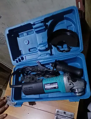 Makita Grinder