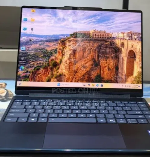 New Laptop Lenovo Yoga 9 16GB Intel Core Ultra 7 SSD 1T