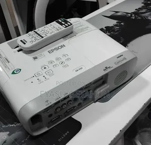 BRAND NEW EPSON Projector Has Remote Model Name: EB-x39 Hardwar