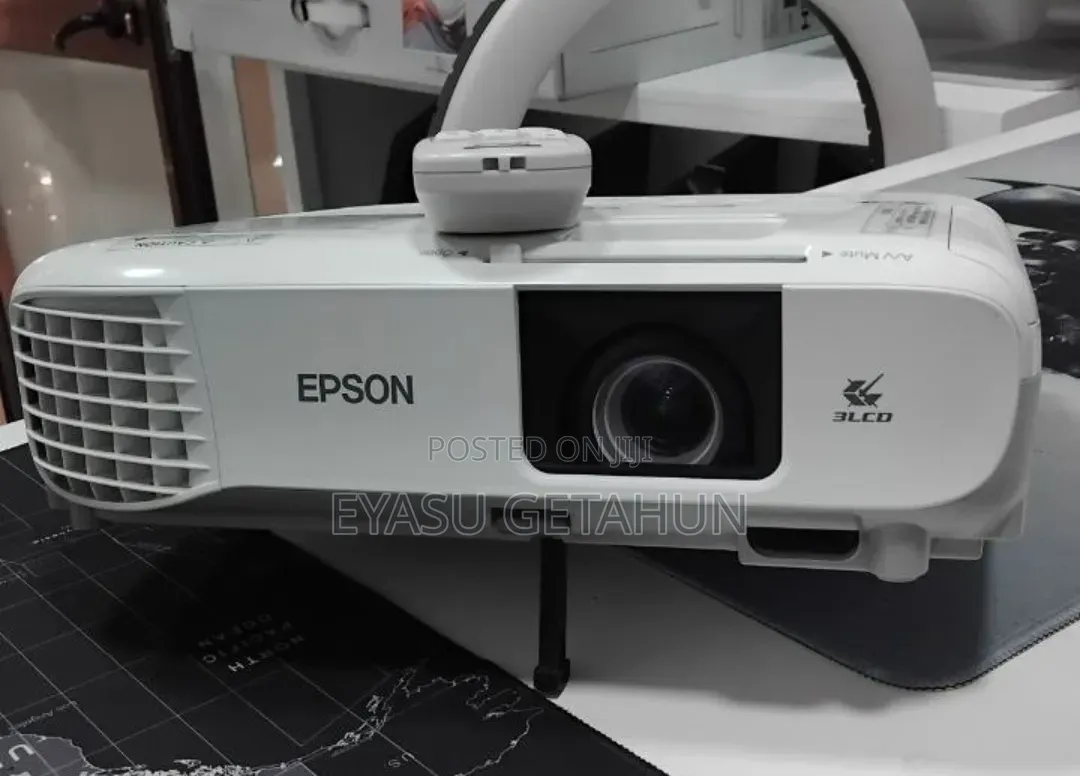 BRAND NEW EPSON Projector Has Remote Model Name: EB-x39 Hardwar