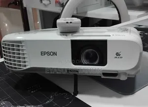 BRAND NEW EPSON Projector Has Remote Model Name: EB-x39 Hardwar
