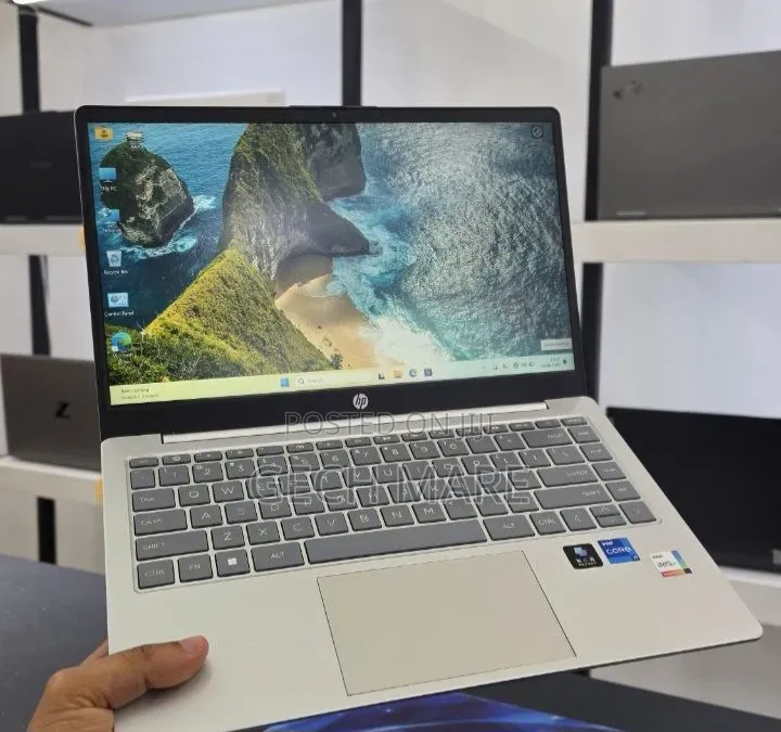 New Laptop HP Stream Notebook 16GB Intel Core i7 SSD 512GB