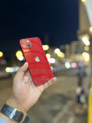 Apple iPhone 13 128 GB Red