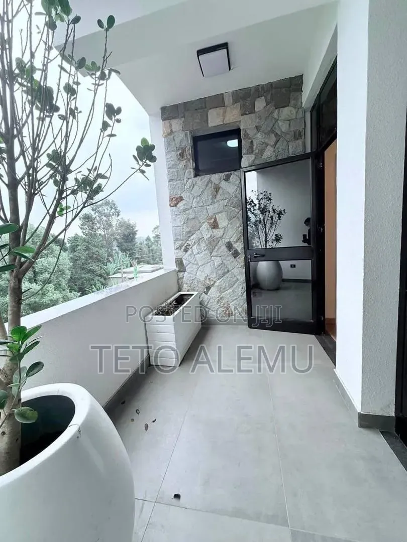 7bdrm House in For Sale | ለሽያጭ –, Gullele for sale
