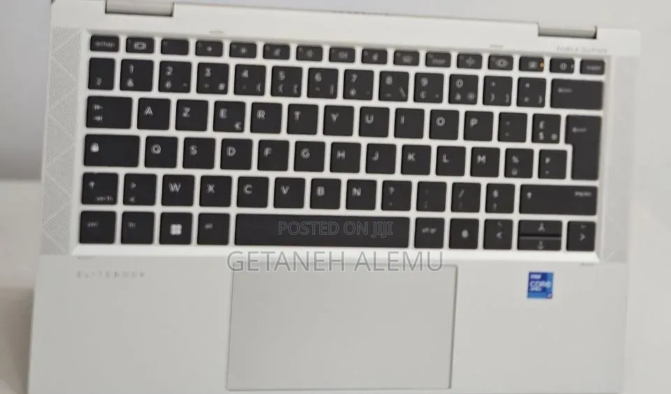 New Laptop HP EliteBook 1030 16GB Intel Core i7 SSD 512GB