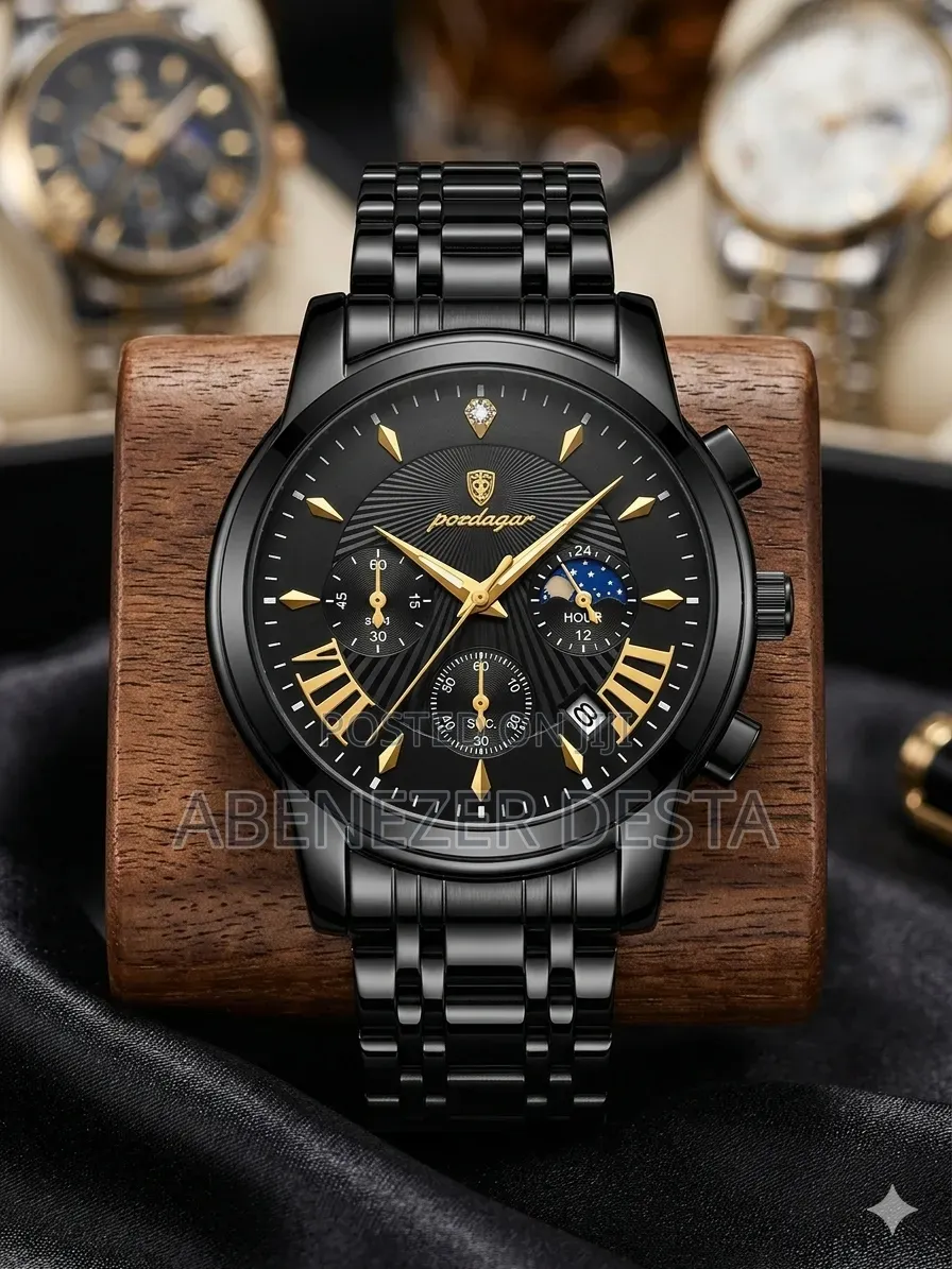 Black and Gold Poedagar 813 Men's Quartz Chronograph Wristwatch With A