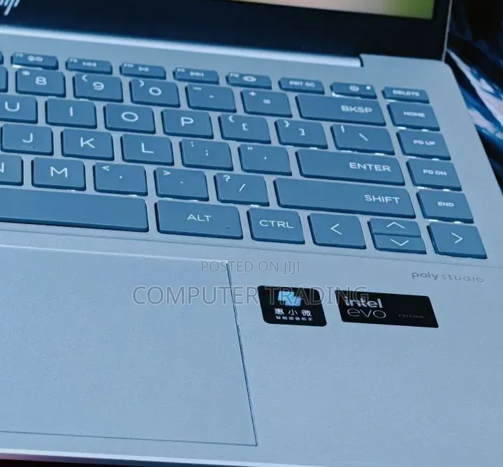 New Laptop HP Pavilion 17 16GB Intel Core Ultra 5 SSD 1T