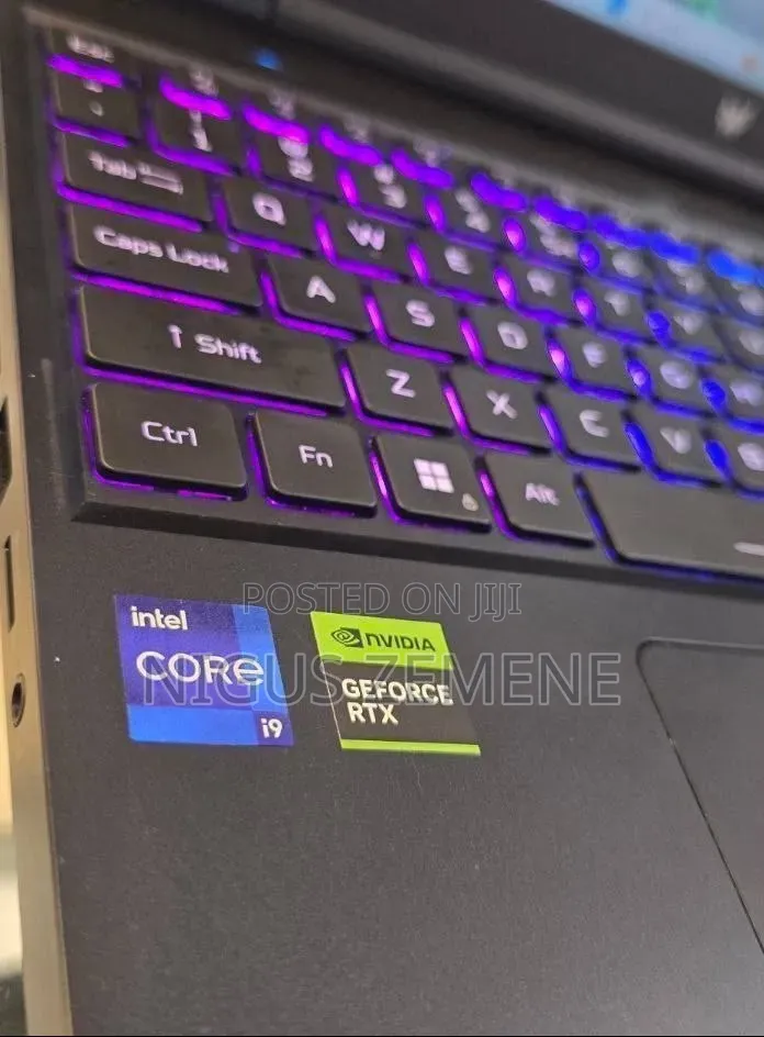 New Laptop Acer Predator Helios 300 8GB Intel Core i7 SSD 1T