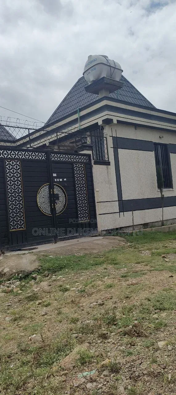 Furnished 7bdrm Villa in Bishoftu Dukem, Oromia-Finfinne for sale