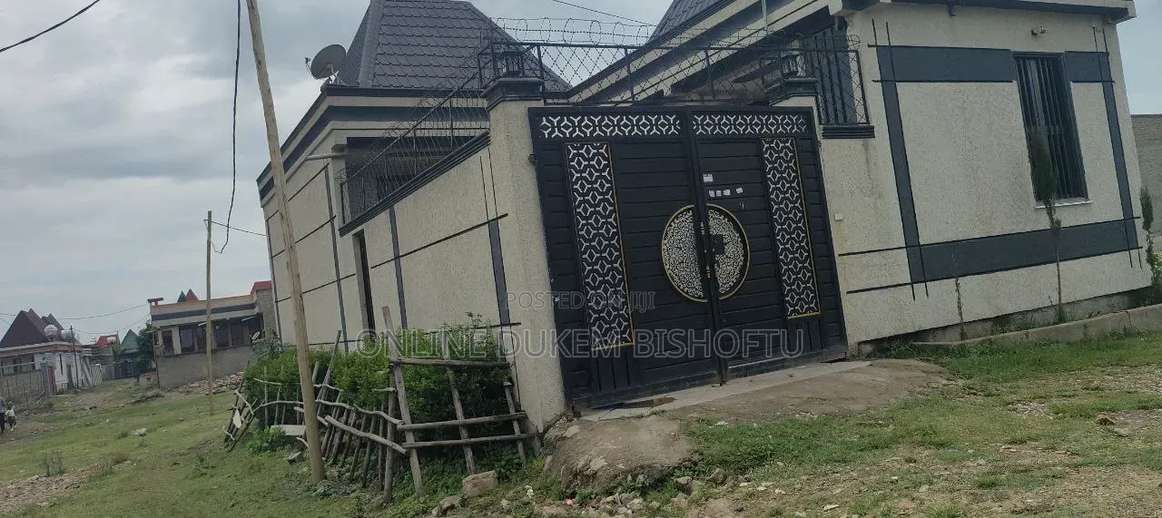Furnished 7bdrm Villa in Bishoftu Dukem, Oromia-Finfinne for sale