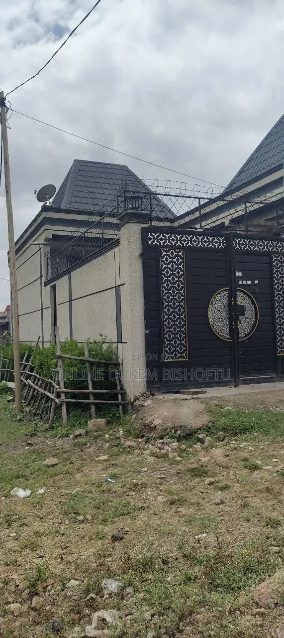 Furnished 7bdrm Villa in Bishoftu Dukem, Oromia-Finfinne for sale
