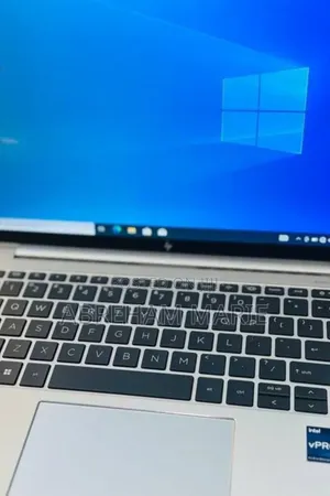 New Laptop HP EliteBook 840 G9 16GB Intel Core i7 SSD 512GB