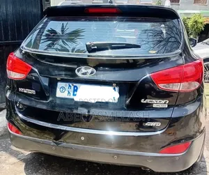 Hyundai Tucson 2012 Black