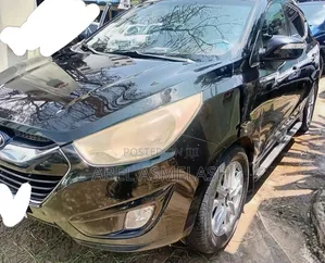 Hyundai Tucson 2012 Black