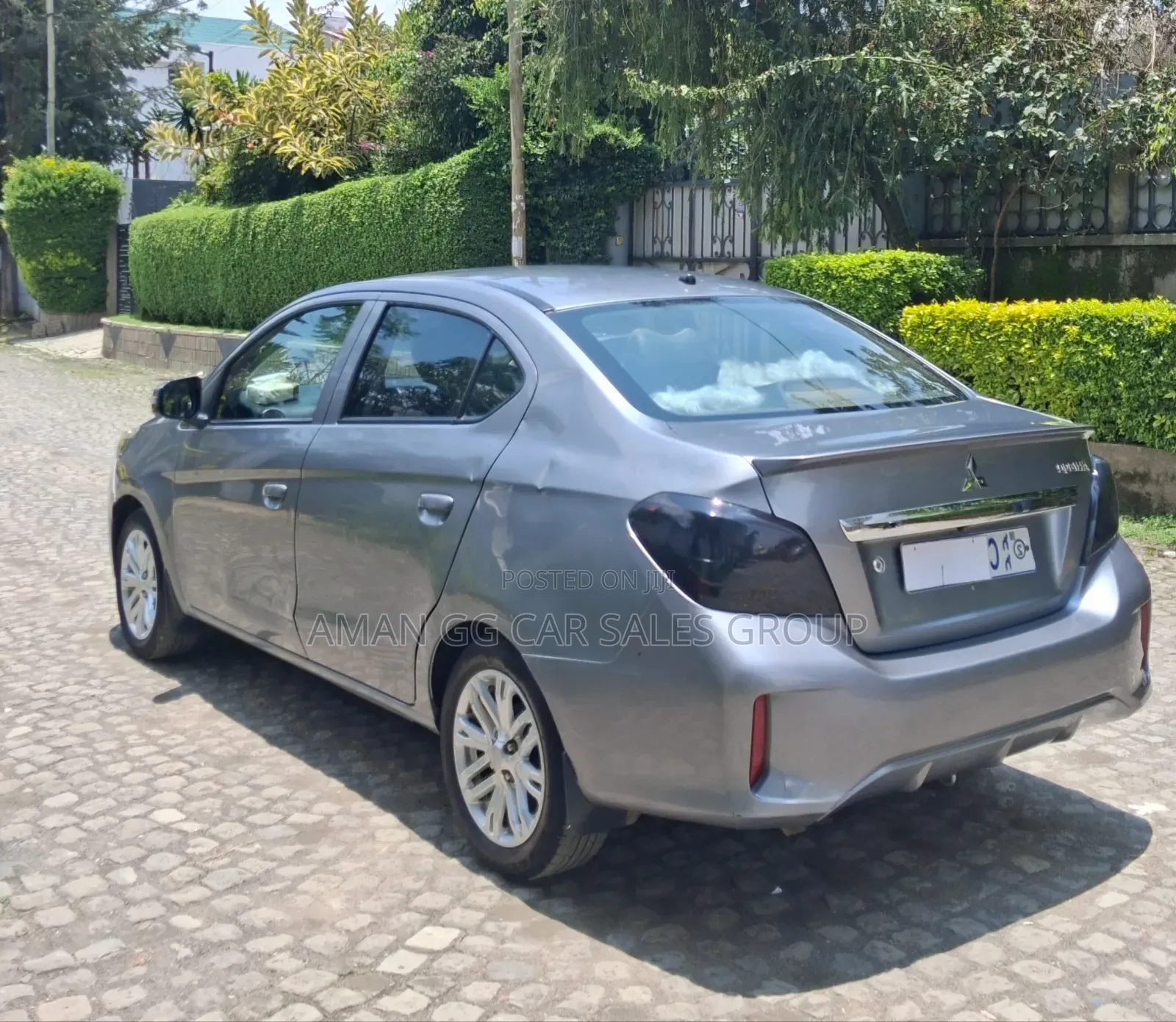 Mitsubishi Attrage 2022 Gray