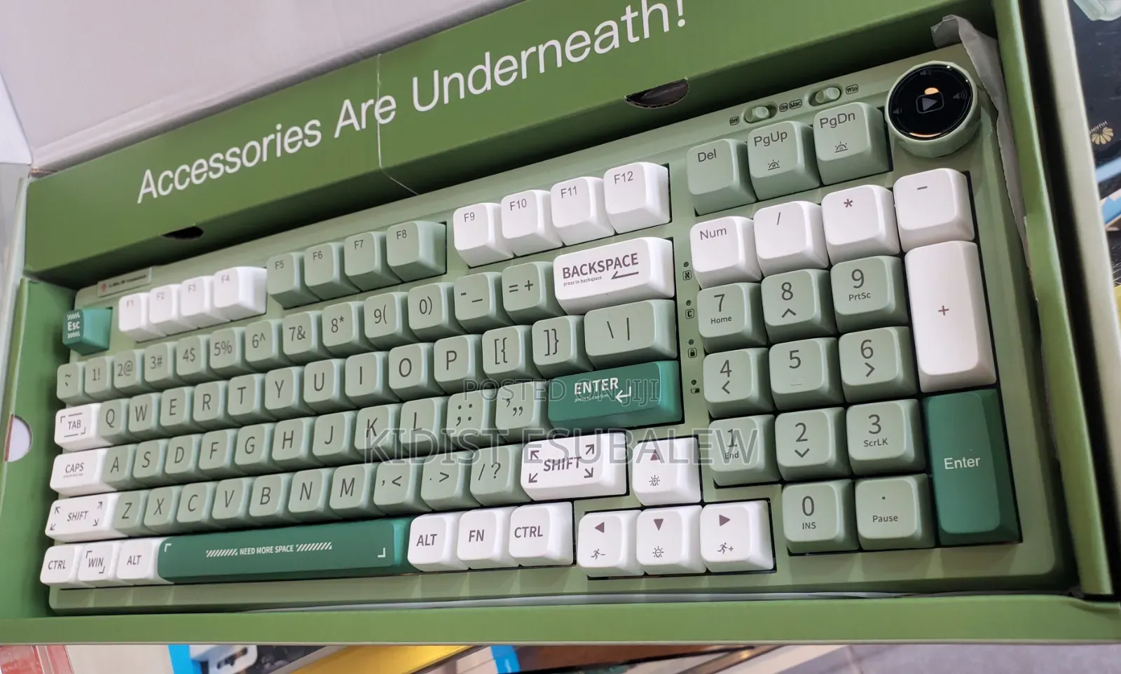 Epomaker RT100 Tri-Mode Mechanical Keyboard