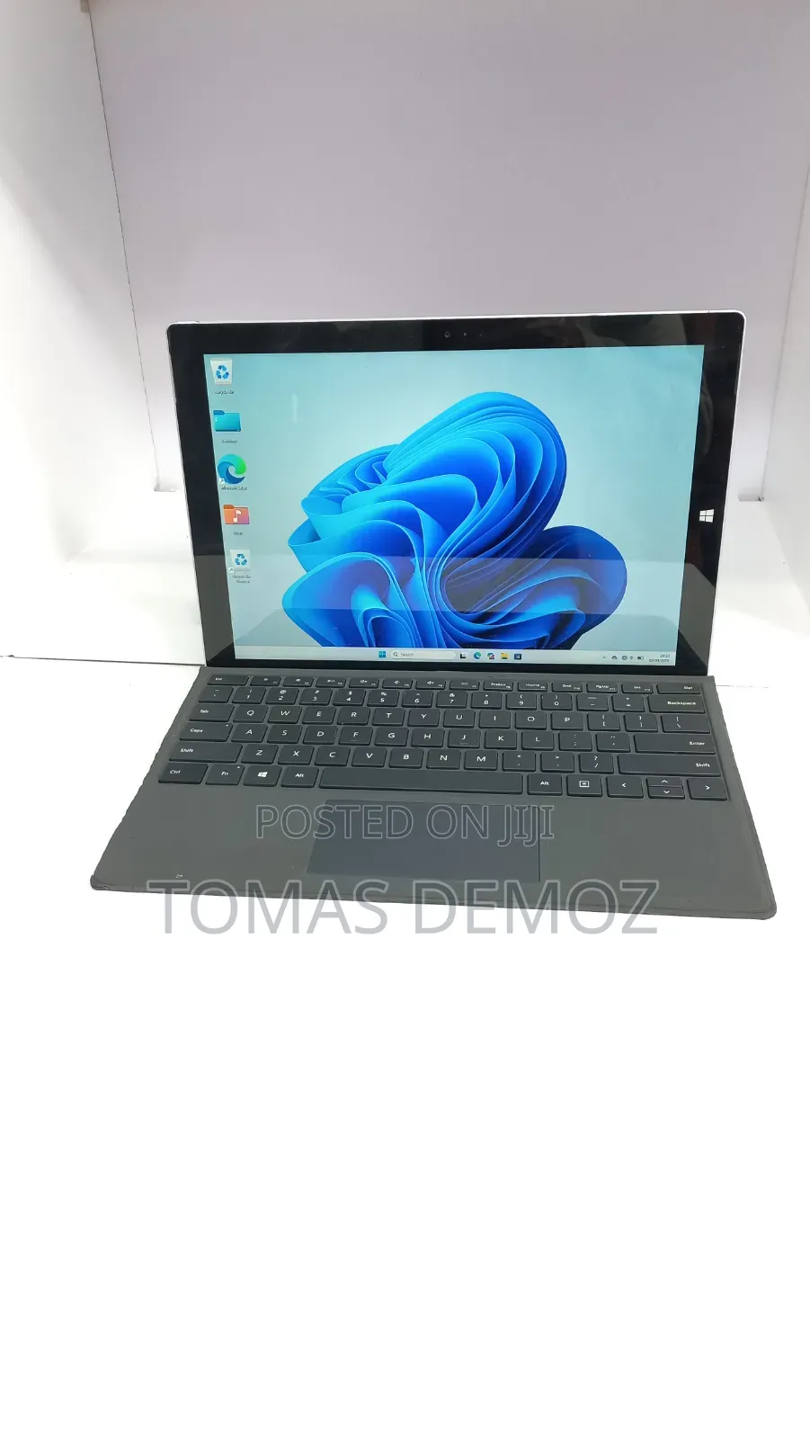 New Laptop Microsoft Surface Laptop 3 8GB Intel Core i7 SSD 256GB