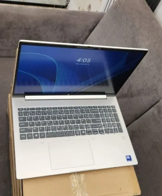 New Laptop HP ProBook 460 G11 16GB Intel Core Ultra 7 SSD 512GB