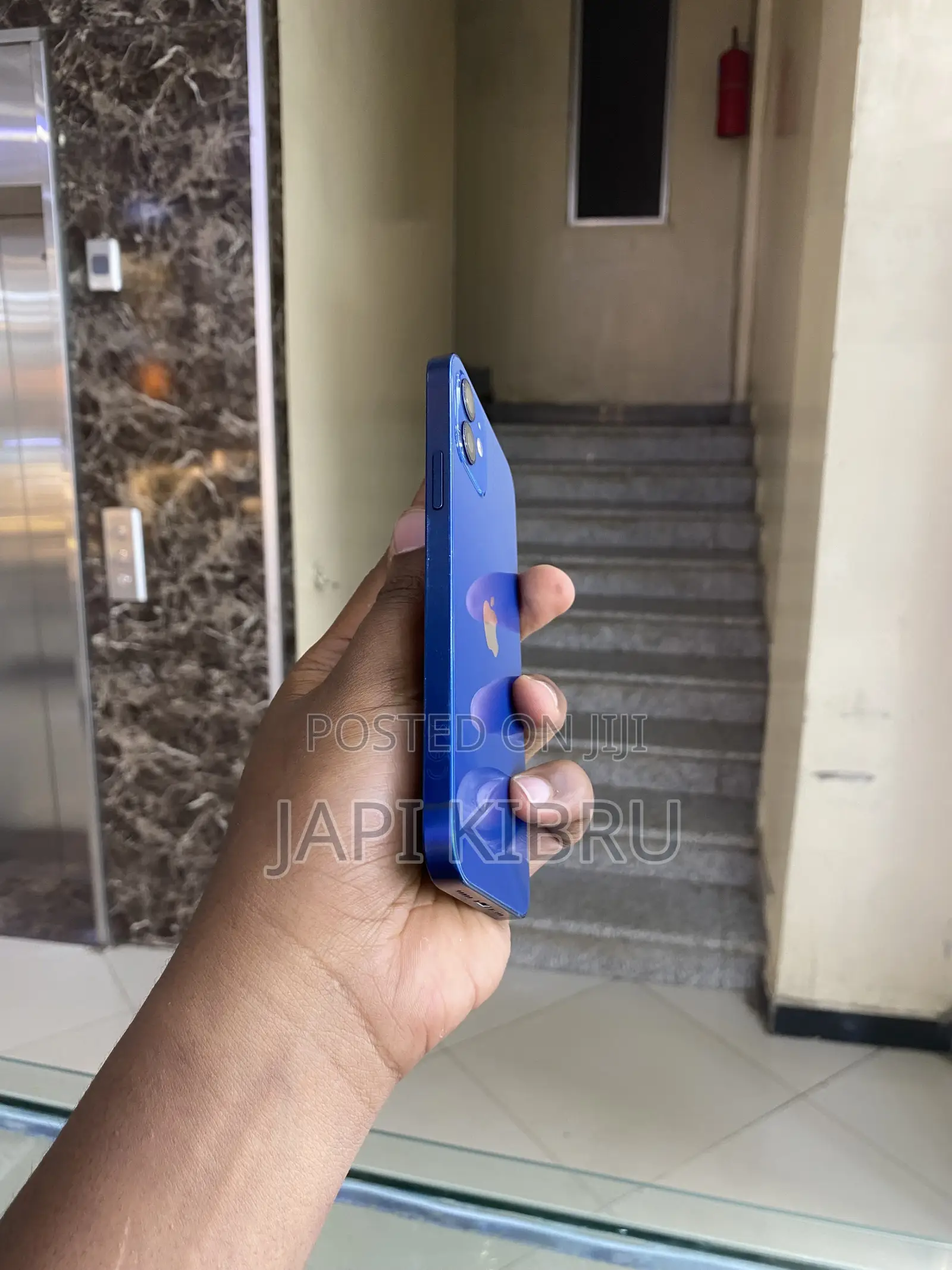 Apple iPhone 12 64 GB Blue