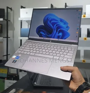 New Laptop HP Pavilion 10 16GB Intel Core i7 SSD 1T