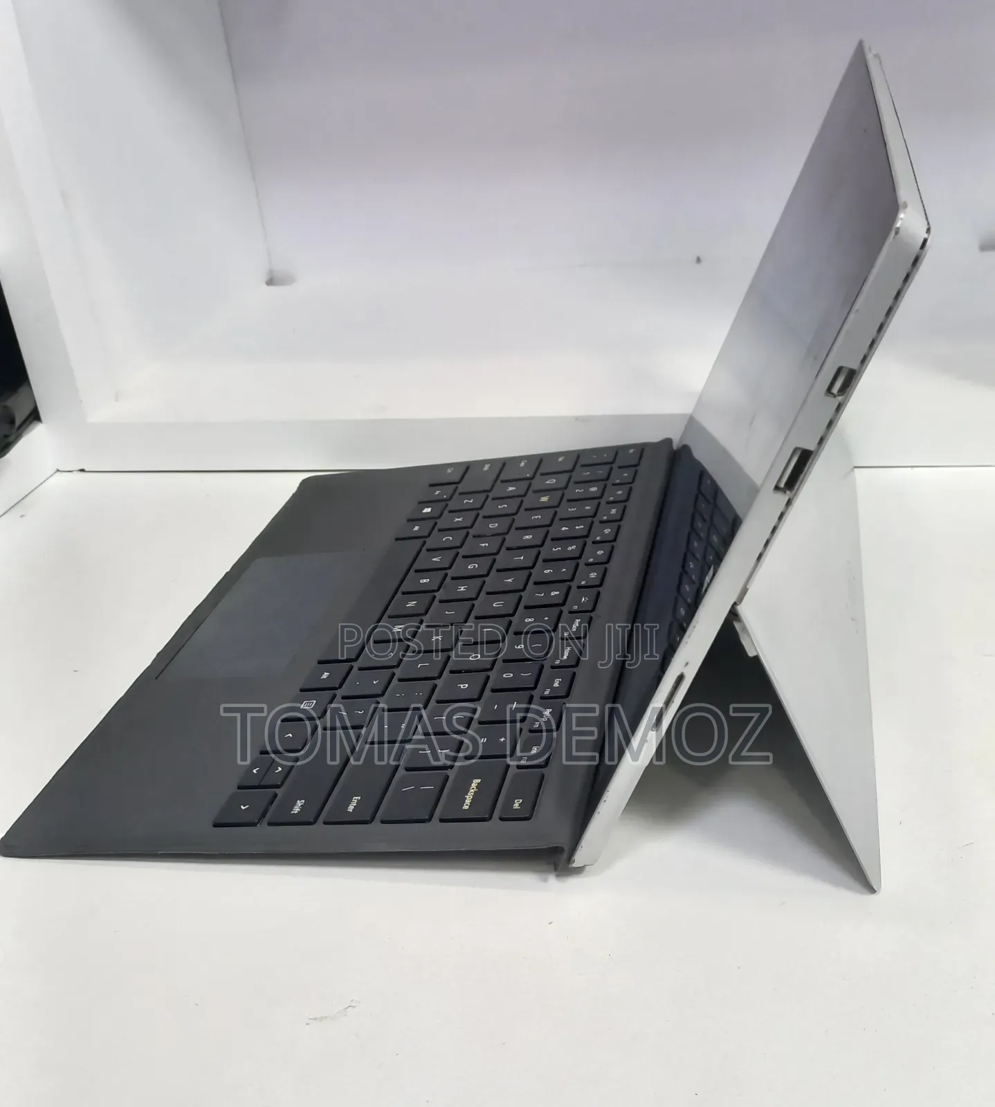 New Laptop Microsoft Surface Laptop 3 8GB Intel Core i7 SSD 256GB