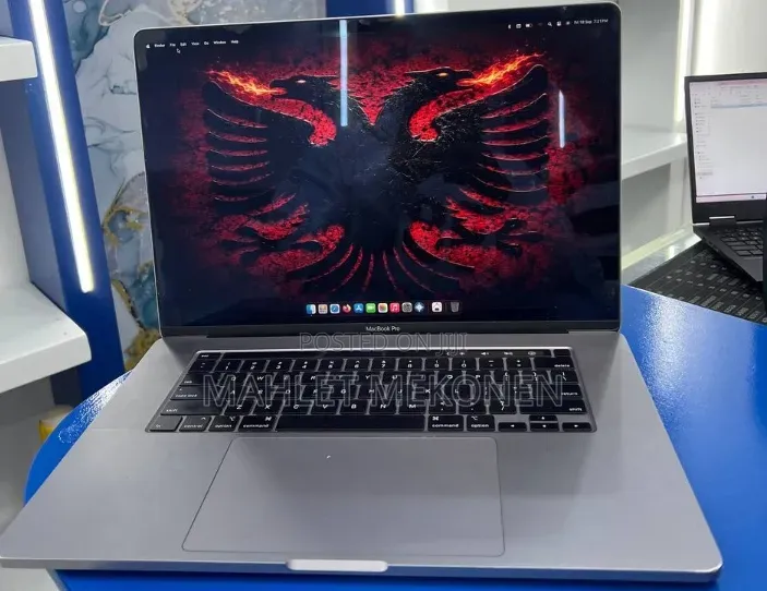 New Laptop Apple MacBook Pro 2019 32GB Intel Core i9 SSD 1T