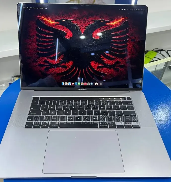 New Laptop Apple MacBook Pro 2019 32GB Intel Core i9 SSD 1T