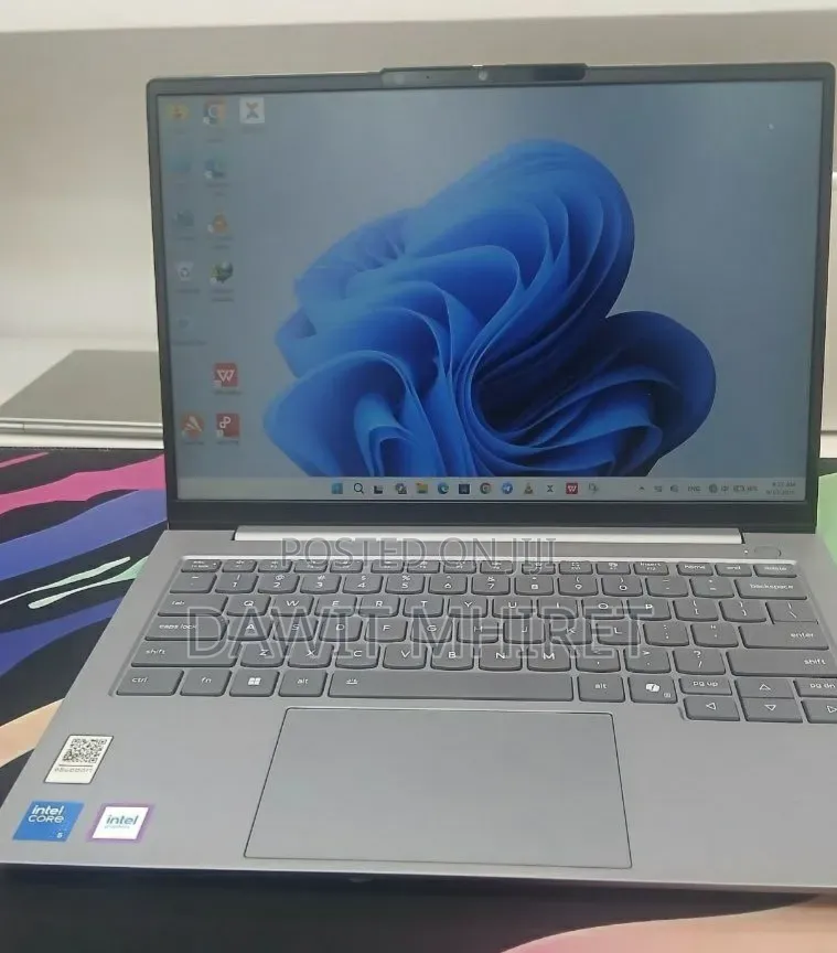 New Laptop Lenovo ThinkBook 15 16GB Intel Core i5 SSD 512GB