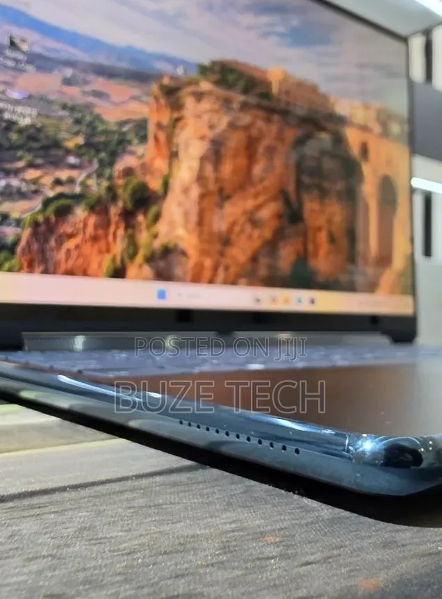 New Laptop Lenovo Yoga 9 16GB Intel Core Ultra 7 SSD 1T