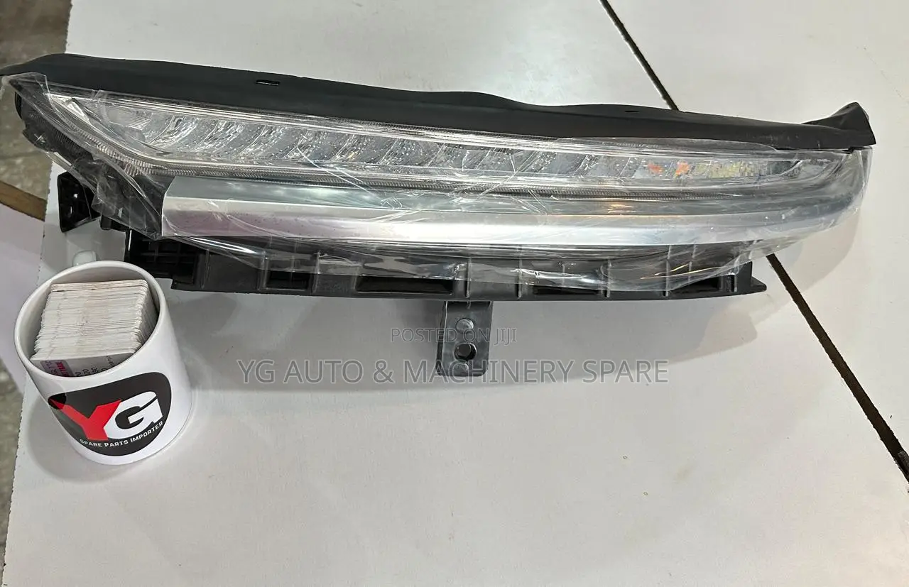 Chevrolet Captiva 2019-2024 Front Running Light