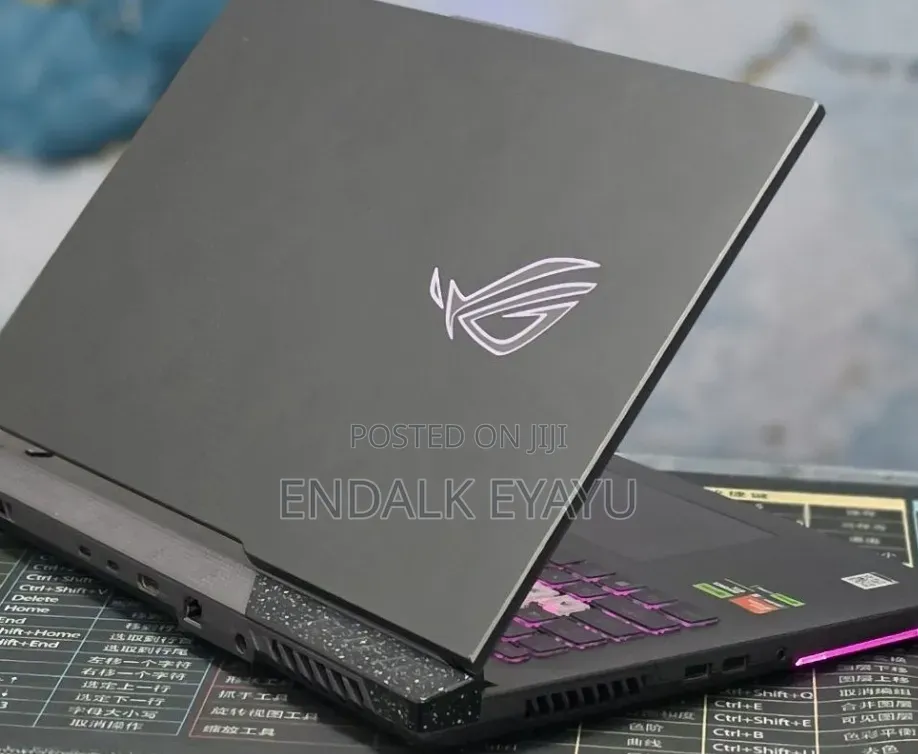 New Laptop Asus ROG Strix G17 16GB AMD Ryzen 9 SSD 1T