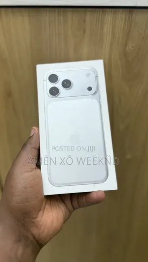 New Apple iPhone 17 Pro Max 256 GB Silver