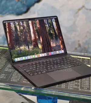 New Laptop Apple MacBook Pro 2024 M4 16GB Apple M4 Pro SSD 512GB