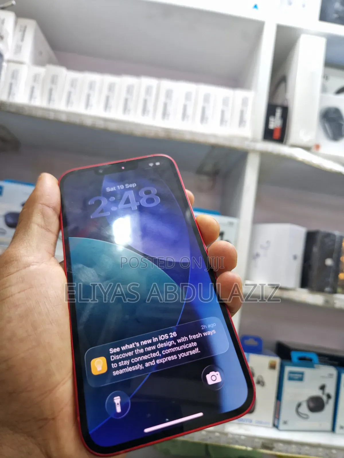 Apple iPhone 13 128 GB Red