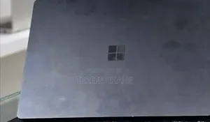 New Laptop Microsoft Surface Book 2 16GB Intel Core i7 SSD 512GB