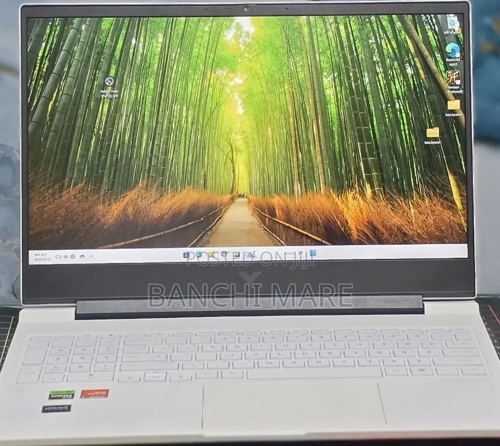 New Laptop HP Victus 16 16GB AMD Ryzen 7 SSD 1T
