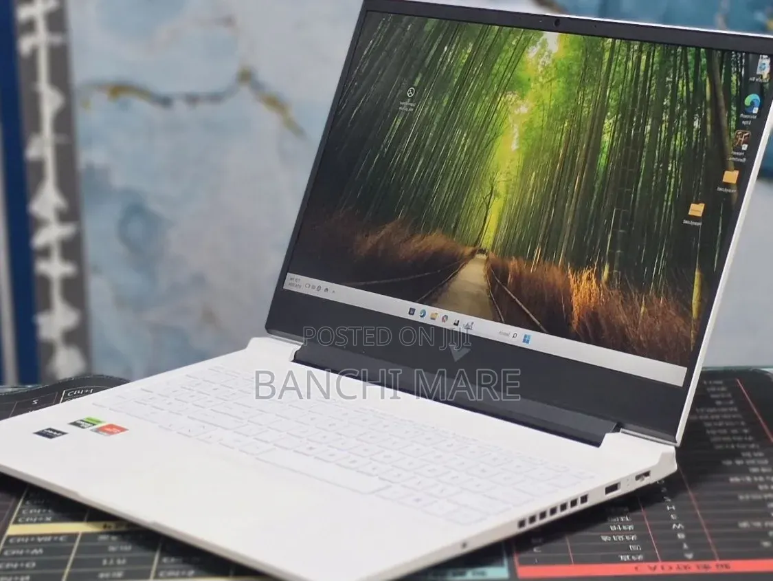 New Laptop HP Victus 16 16GB AMD Ryzen 7 SSD 1T
