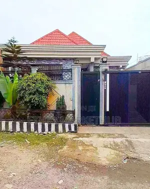 Furnished 3bdrm Villa in Bole for sale
