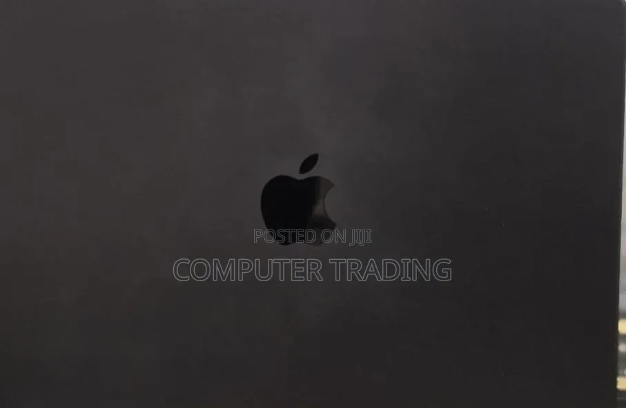 New Laptop Apple MacBook Pro 2024 M4 16GB Intel Core i9 SSD 512GB