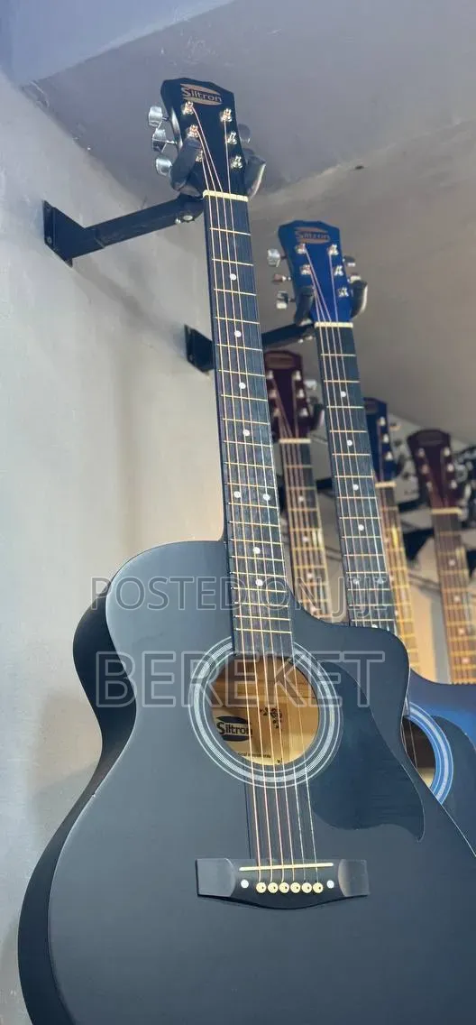 Siltron Box Guitar ጊታር
