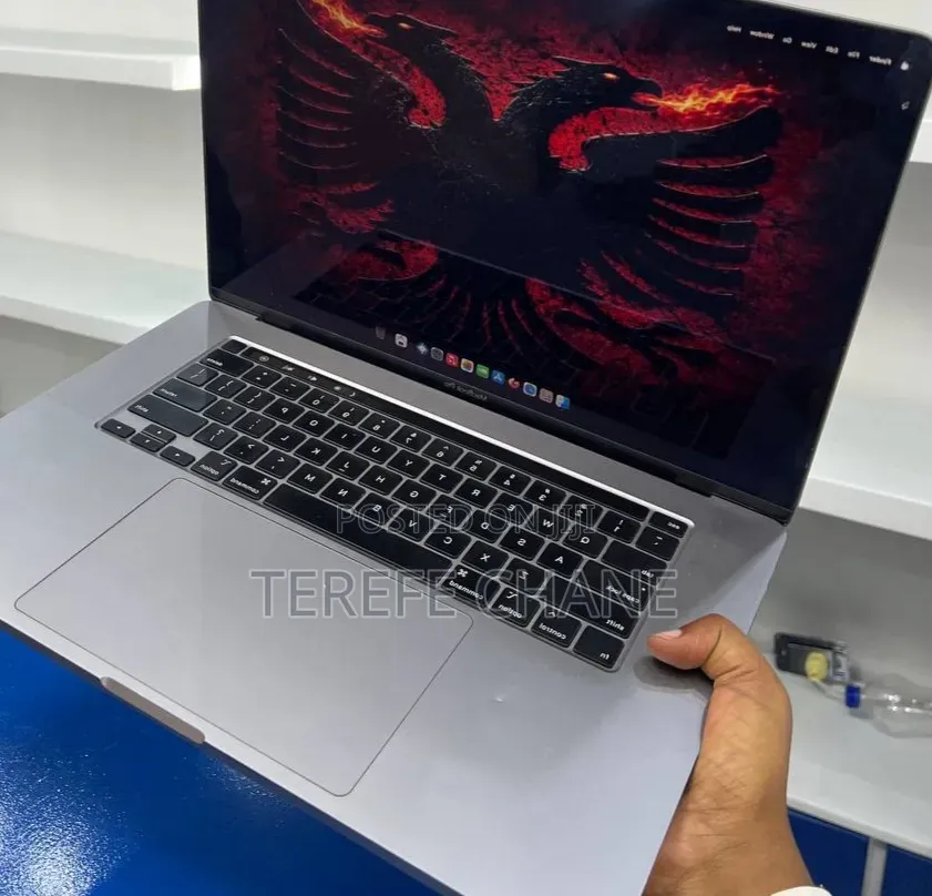 New Laptop Apple MacBook Pro 2019 32GB Intel Core i9 SSD 1T