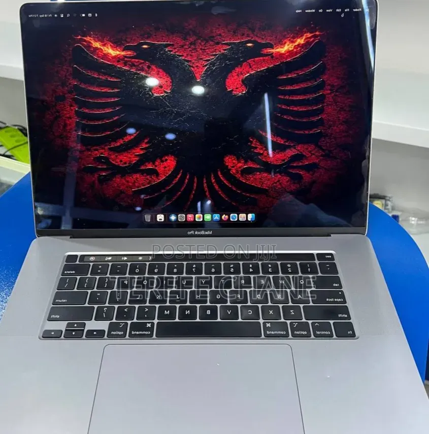 New Laptop Apple MacBook Pro 2019 32GB Intel Core i9 SSD 1T