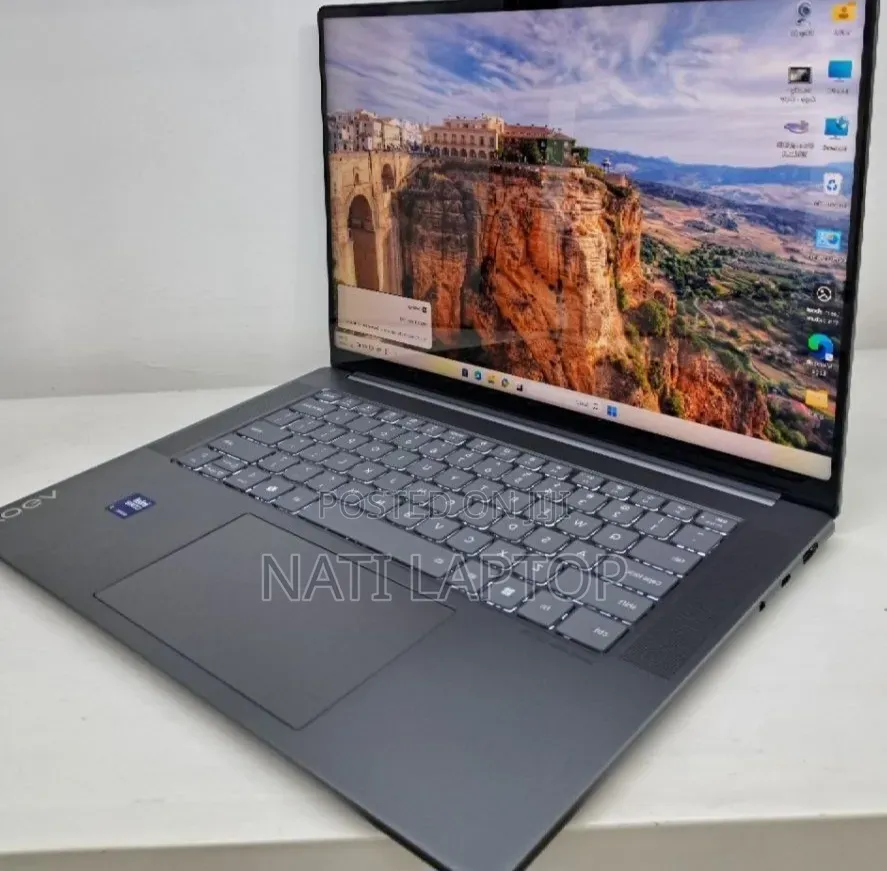 New Laptop Lenovo Yoga 9i 32GB Intel Core Ultra 7 SSD 1T