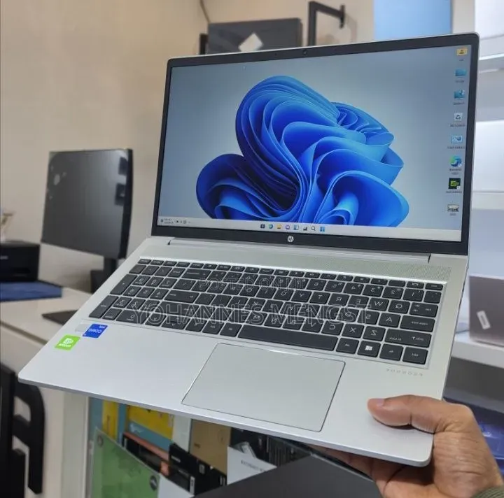 New Laptop HP ProBook 450 G8 16GB Intel Core i7 SSD 512GB