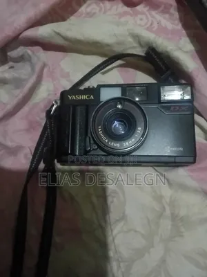 Camera YASHICA