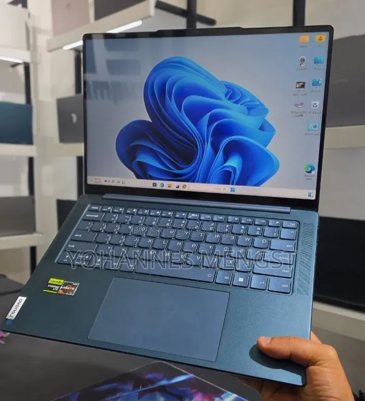 New Laptop Lenovo Yoga 2 16GB AMD Ryzen 7 SSD 512GB