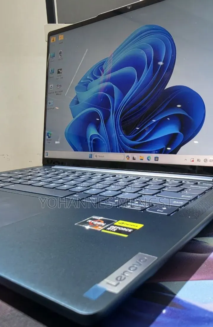 New Laptop Lenovo Yoga 2 16GB AMD Ryzen 7 SSD 512GB