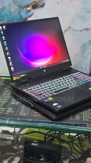 New Laptop Acer Predator Helios 16 16GB Intel Core i7 SSD 512GB