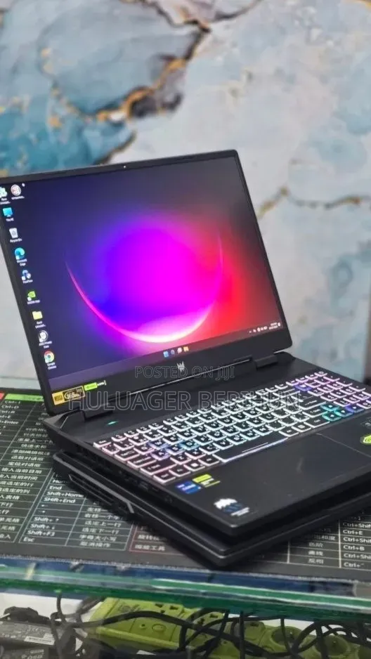 New Laptop Acer Predator Helios 16 16GB Intel Core i7 SSD 512GB