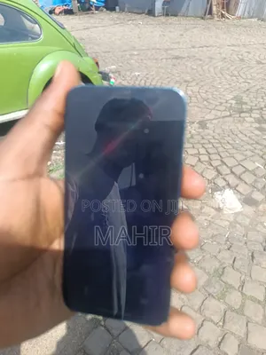 Apple iPhone 12 64 GB Black